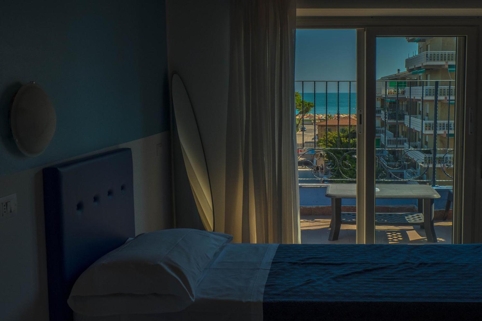 Hotel Albatros Roseto Degli Abruzzi Ngoại thất bức ảnh