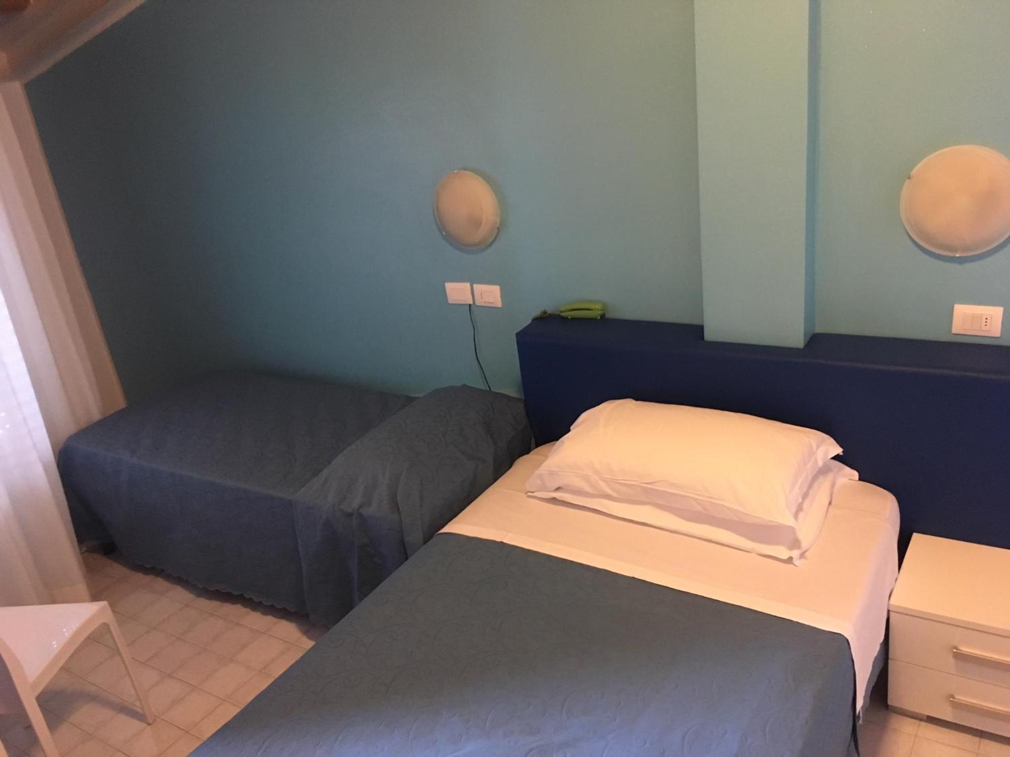 Hotel Albatros Roseto Degli Abruzzi Ngoại thất bức ảnh